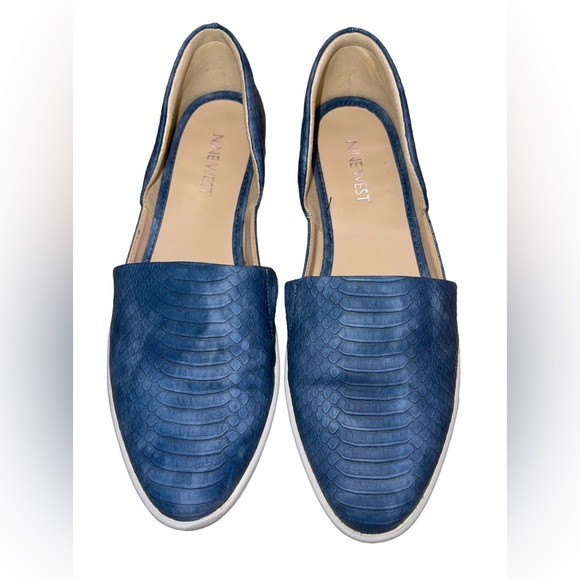 Nine West - blue flats - EUC - size 6.5 M - Picture 1 of 6